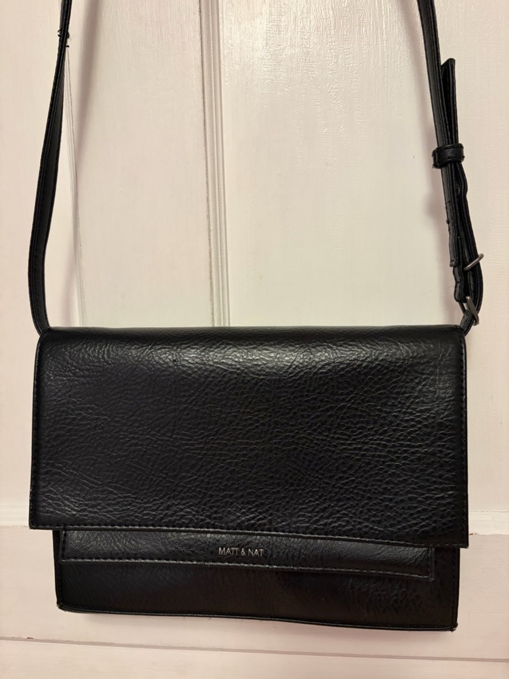 Matt and Nat cross body bag